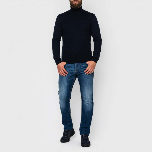 Светр Corneliani