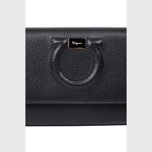 Клатч Salvatore Ferragamo
