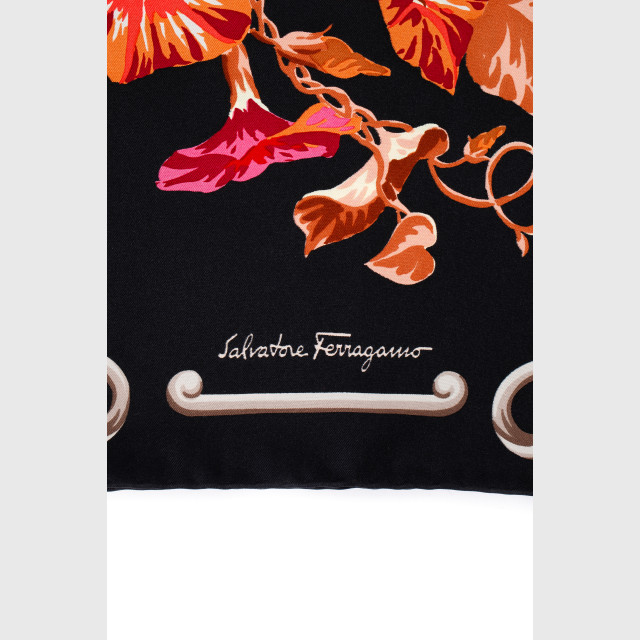 Платок Salvatore Ferragamo