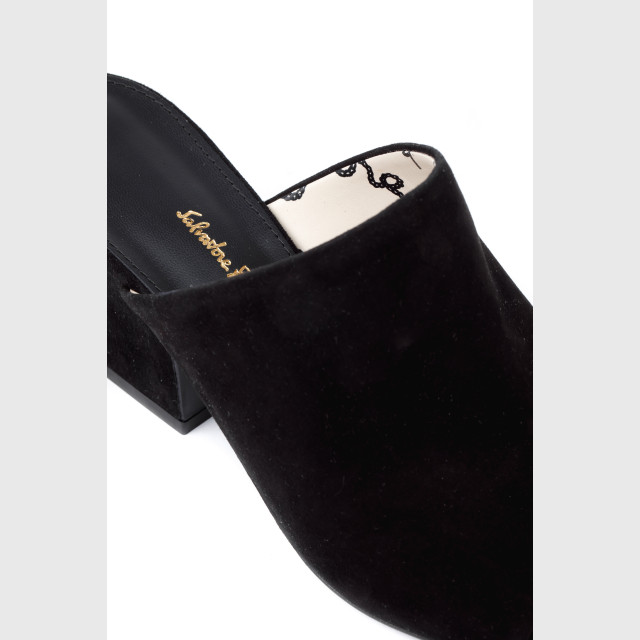 Мюлі Salvatore Ferragamo