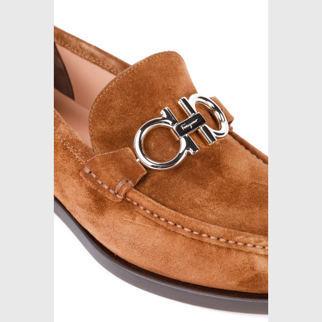 Лофери Salvatore Ferragamo